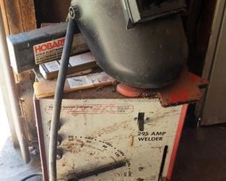 Jay-ox 295 Amp Welder, Powers On, Including Stick Electrodes, Welding Helmet And More