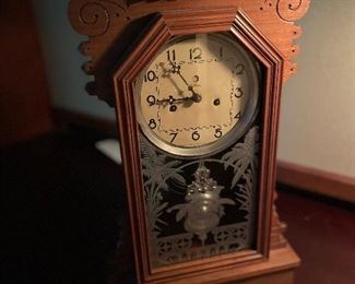 Trlechron clock