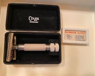 Vintage Coles Razor