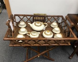 Folding wood Tray Table