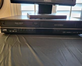 JVC DR-MV100 DVD/VHS VCR COMBO DVD Recorder