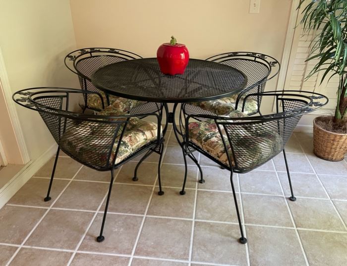 wrought iron patio set