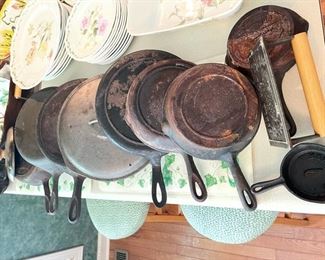 cast iron frying pans