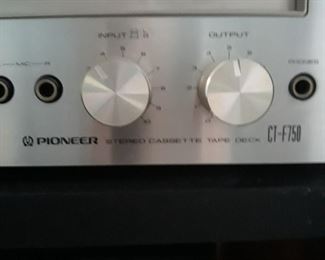 Pioneer Cassette Tape Deck 
Model CT-F750