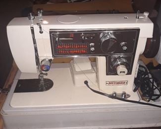 Dressmaker sewing machine 
