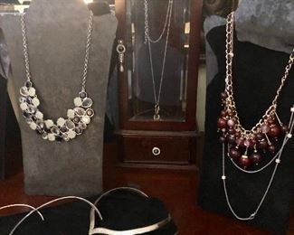 Ladies fashion jewelry