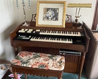 Wurlitzer organ