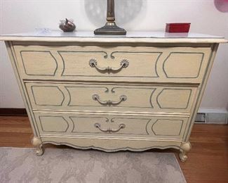 Chest of drawers