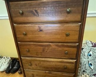 Chest of drawers