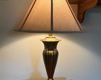 Table lamp