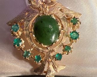 14 K yellow Gold brooch with emeralds and green cabochon 

#7