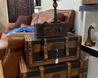 decorative steamer trunks