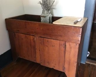 Very nice Antique Dry Sink,  early 1800s