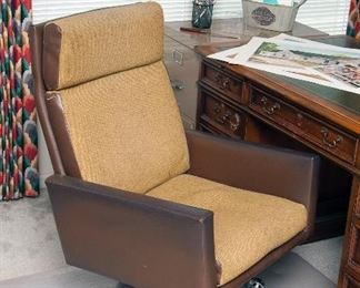 MCM desk chair