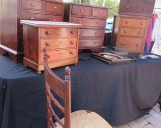 antique chair and small chest .(.salesmen samples)