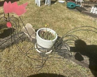 Iron Rooster planter