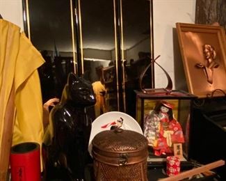 Vintage Japanese collectibles and decor