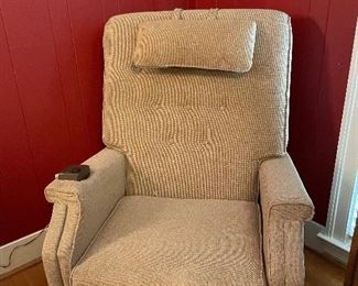 Power lift and recliner chair 