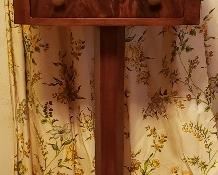 Gentleman’s shaving stand