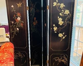 Double sided Asian screen 