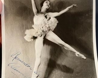 Autographed photo of Cuban Prima Ballerina Alicia Alonso