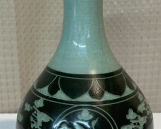 INV #289: Korean Celadon vase, 8"