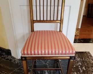 Set of 4 Russian Empire side chairs. Early 19thc.