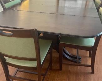 Mid Century Modern Dining Room table (has two extra leaves) w/5 matching original chairs ASKING $600