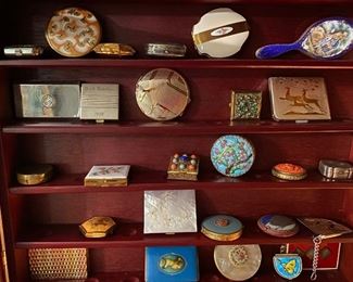 Collection of compacts