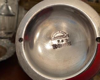 bottom of round pedestal covered dish on previous tray