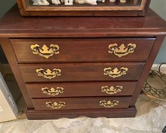 small gentleman's chest-4 drawer