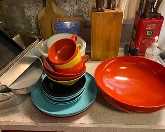 Melamine dishes