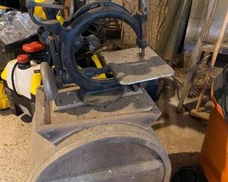 antique sewing machine