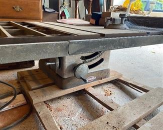 Craftsmand contractor table saw
