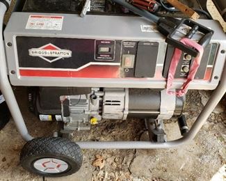Briggs & Stratton Generator