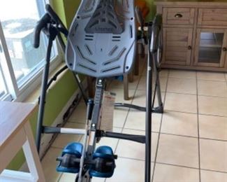 Inversion machine/table like new