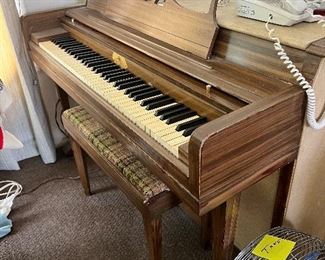 vintage Wurlitzer piano