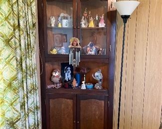 corner curio