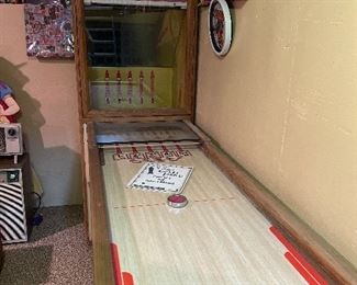 Vintage Rocket Shuffle bowling machine (not tested)
