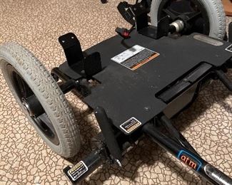 AT M power wheel chair