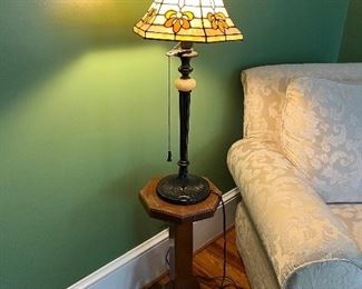 Quoizel table lamp