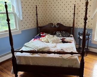 Antique Full Size Four-Poster&nbsp;Bed