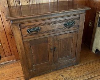 Antique 1 drawer /  2 door end table