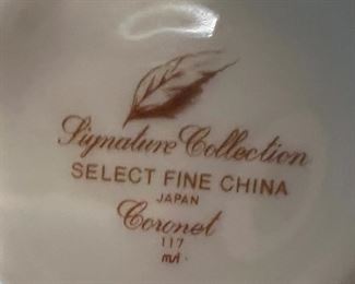 Coronet "Signature Collection" porcelain China set (25pc)