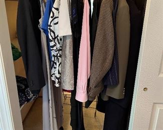 Minimal women's clothing