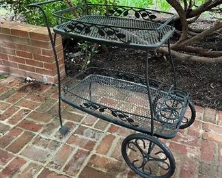Outdoor steel rolling bar/cart