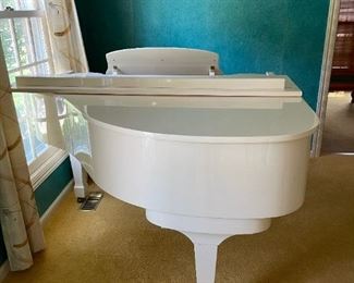 MAEARI Baby Grand Piano