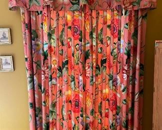 BERNHARDT King Size Post Bed with Matching Bedspread and Drapes