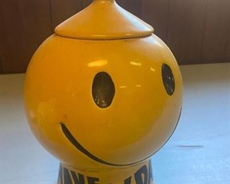 Hull Cookie Jar. Smile~