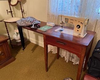 Vintage singer sewing machine table